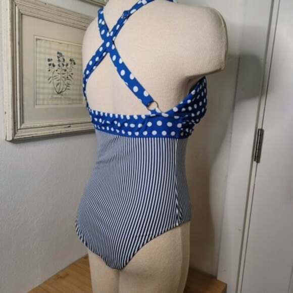 NWT Cupshe Large one piece swimsuit Blue poka dot stripe, adjustable vacation - Picture 9 of 10
